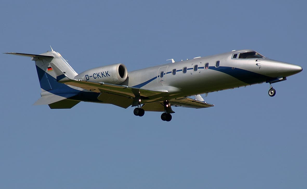 Bombardier Learjet 55C