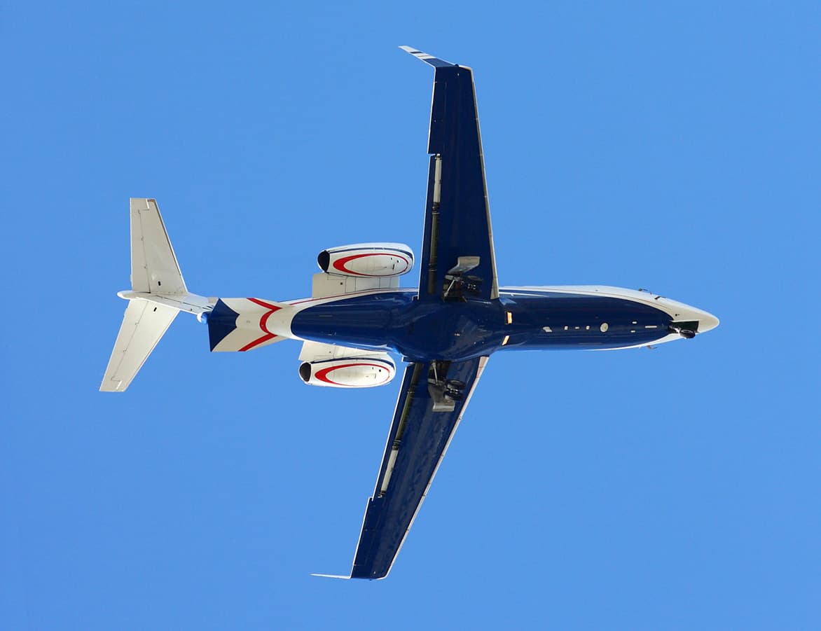 Bombardier Learjet 40