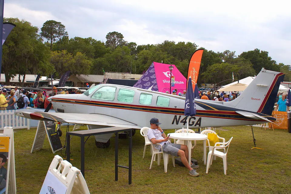 Beechcraft A36 Bonanza