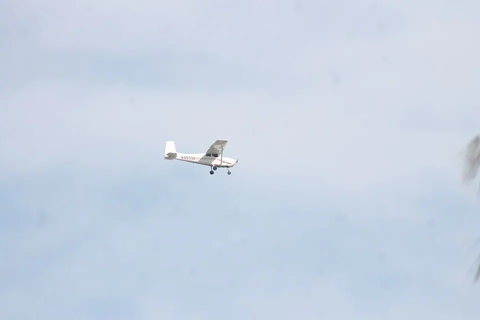 Beechcraft F33A Bonanza