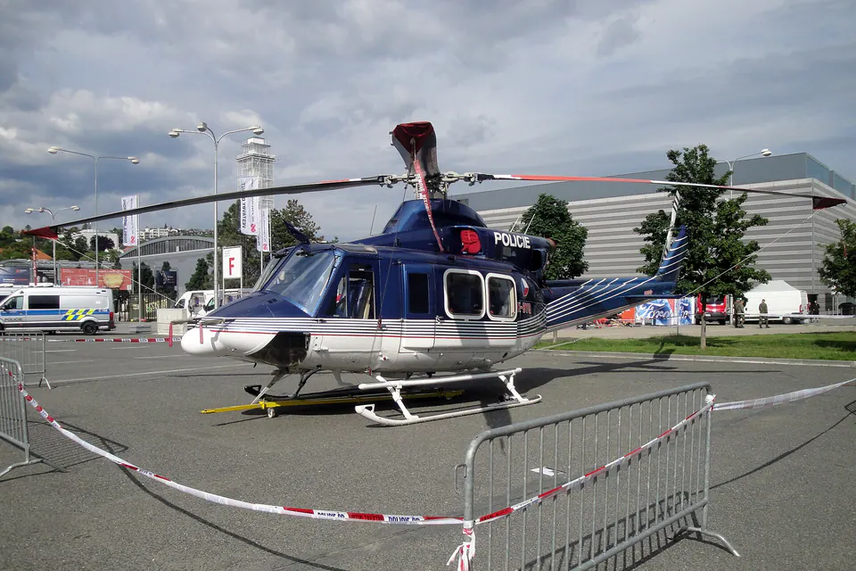 Bell 412HP