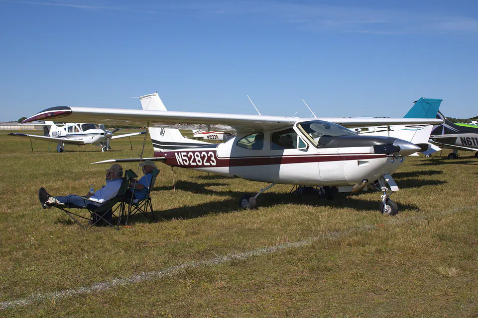 Cessna 177RG Cardinal RG