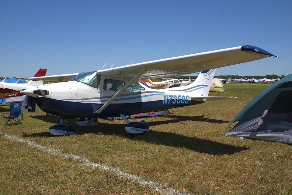 Cessna 182P Skylane