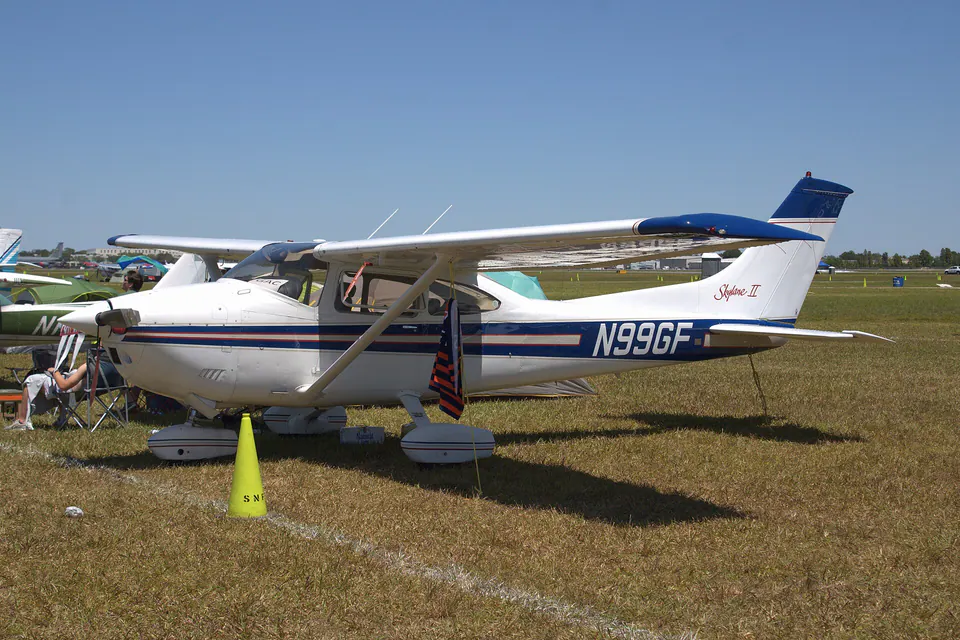 Cessna 182Q Skylane