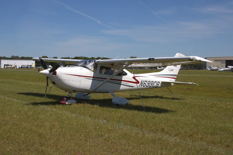 Cessna 182T Skylane