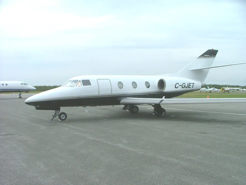 Dassault Falcon 20F-5
