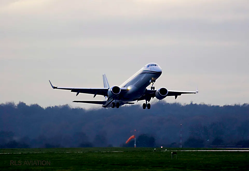 Embraer Lineage 1000