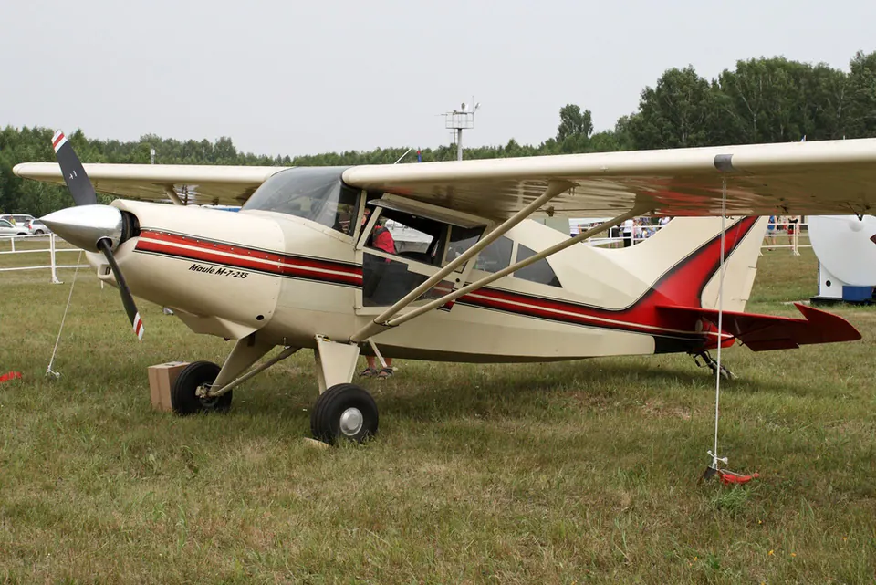 Maule M-7-235B
