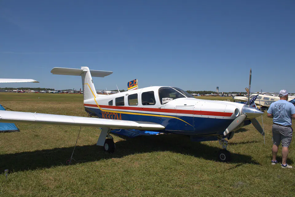 Piper PA-32R-300 Lance II