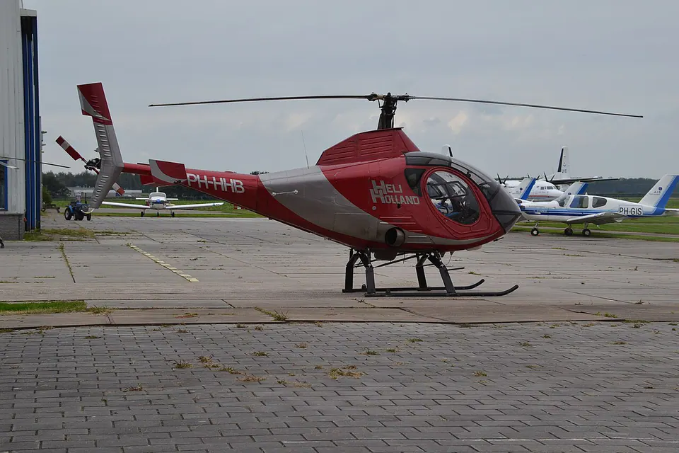 Sikorsky / Schweizer S-330SP